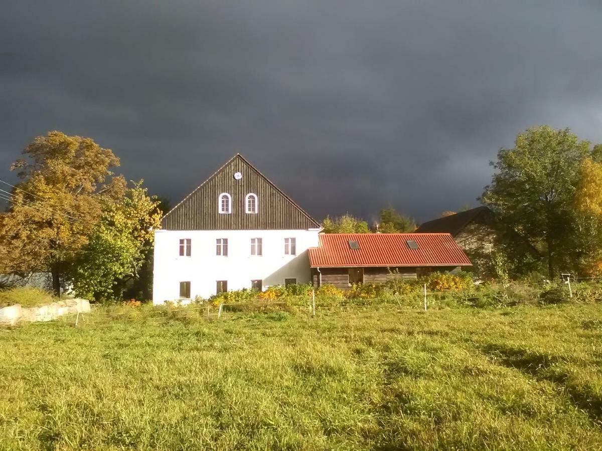 Вилла Gosciniec Kaszarnia Kamienne Mirsk Экстерьер фото